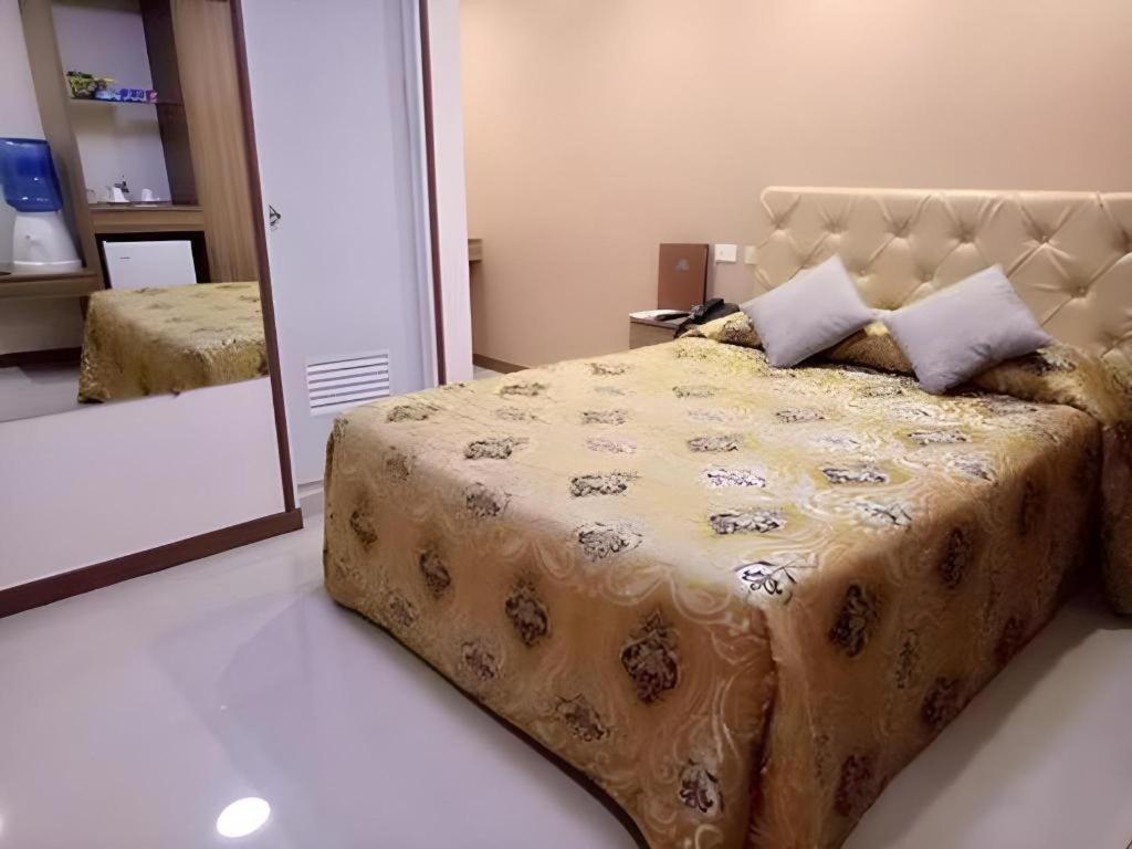 Score Birds Hotel Анхелес Экстерьер фото